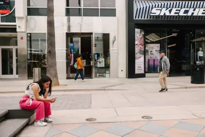 Third Street Promenade shopkeeper fatally shoots man during attempted robbery, police say
