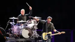 Bruce Springsteen’s European tour comes with a warning about the battle for America’s soul